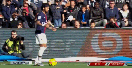 执教俱乐部前1000场场均积分前10：瓜迪奥拉第1，穆里尼奥第2（俱乐部执教前1000场场均积分前十：瓜迪奥拉居首，穆里尼奥次席）