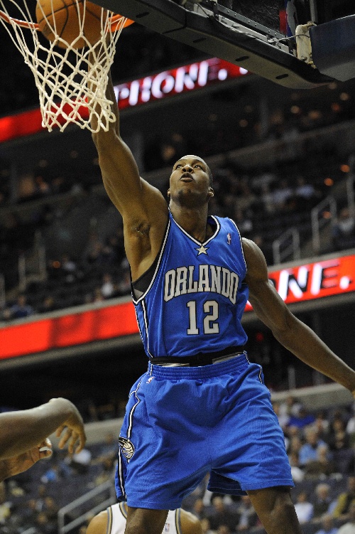 最强皇马呼之欲出！内部空前团结+全员护驾阿隆索 3场虐菜战找信心（皇马最强版在路上！全队空前团结力挺阿隆索，三场轻取对手找回信心）