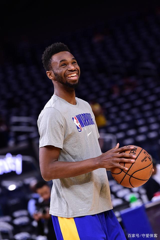 足球报：邵佳一有四大特质被认可，熟悉足协和国字号工作（足球报：邵佳一四项优势获肯定，深谙足协与国字号运作）