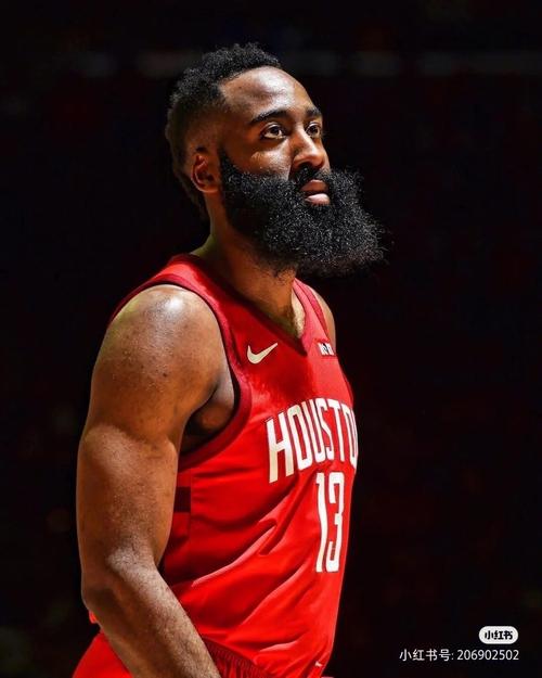 全市场：尤文与那不勒斯对格雷茨卡有意，正关注其续约情况（尤文和那不勒斯看中格雷茨卡，密切留意续约走向）