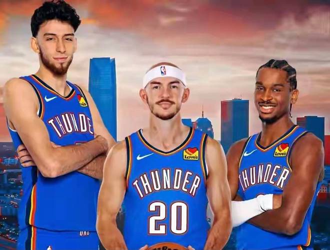 “封神”助力续航绿茵梦想，新鹏城与台铃举行车辆交付仪式（台铃“封神”护航绿茵征程，新鹏城举行车辆交付仪式）