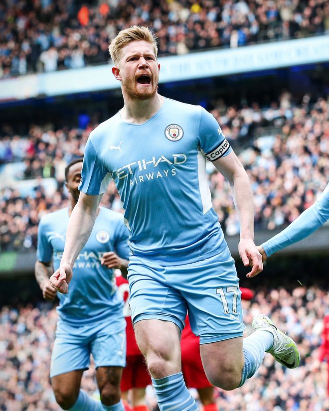 云南玉昆官宣续约赵宇豪徐宏杰 共绘足球新篇章（云南玉昆宣布与赵宇豪、徐宏杰续约 携手开启新征程）